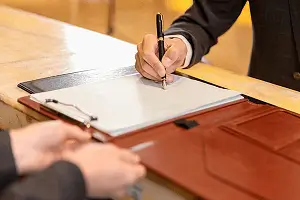 中非人到上海旅游费用